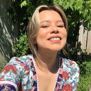 Meet your Posher, Esther